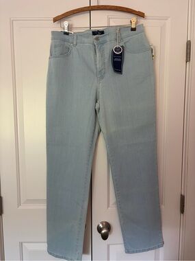 Charter Club Light Blue Straight-Leg Women’s Jeans NWT size 14